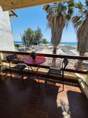 Studio to rent in front the lovely sea fully equipped